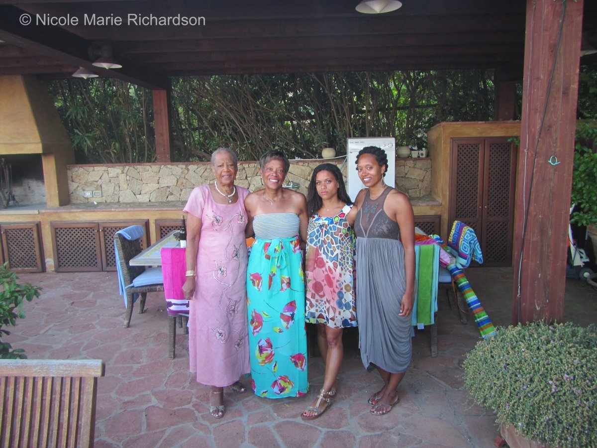 Alice, grandma, Robin, mom, Becky, sister, Me